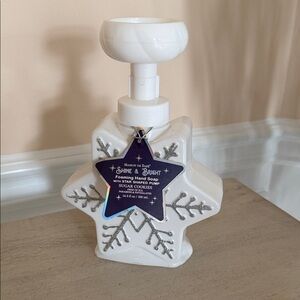 White Snowflake Foaming Hand Soap